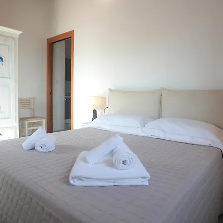 Hotel Le Rocce Antiche 4*